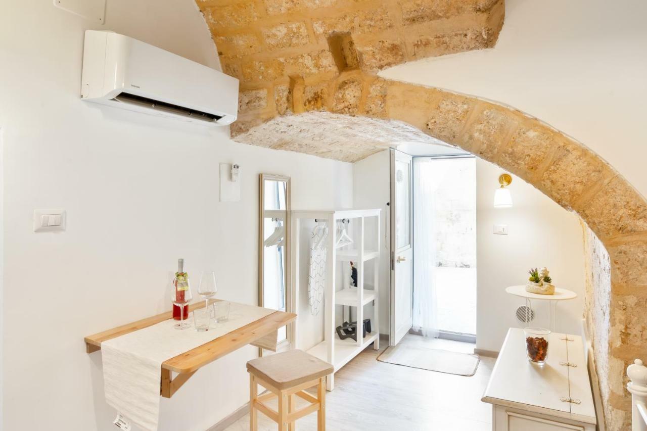 San Nicola Clemente Private Room Bari Exterior foto