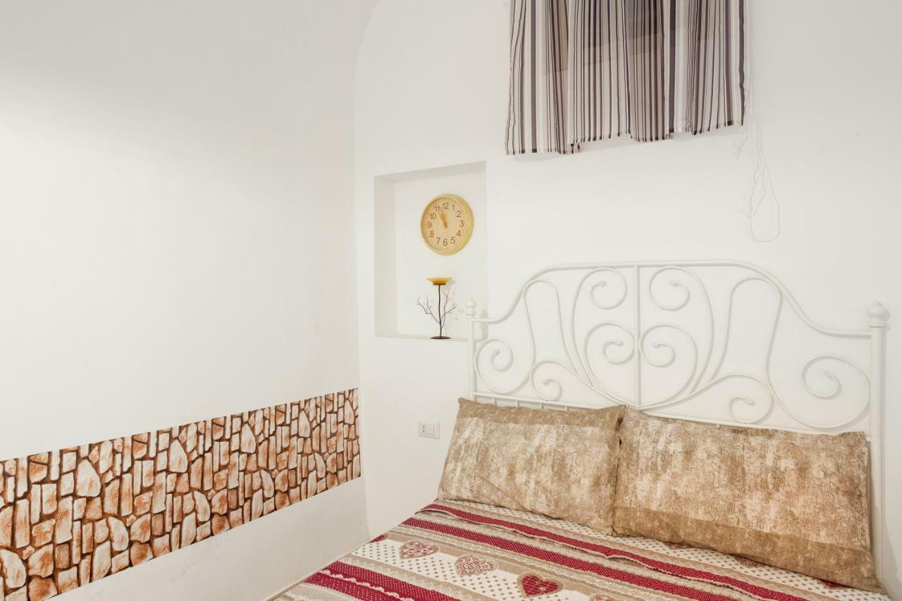 San Nicola Clemente Private Room Bari Exterior foto